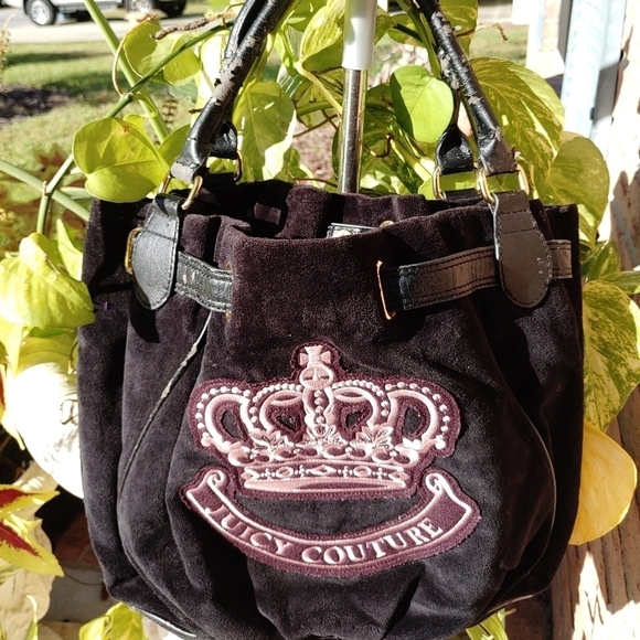 Juicy Couture Handbags - RARE JUICY COUTURE EXTRA LARGE HANDBAG